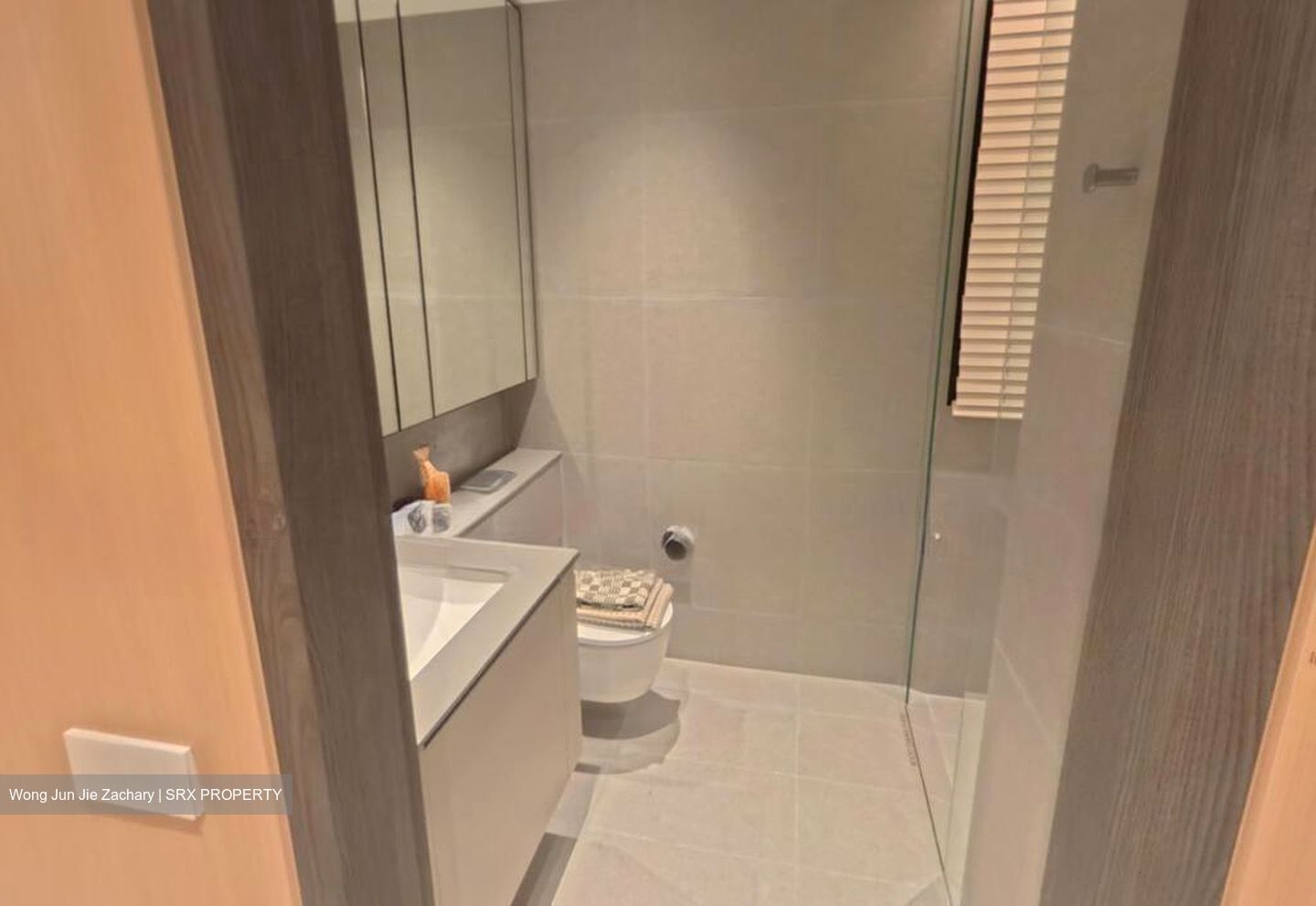 Canberra Walk (D27), Apartment #517190601